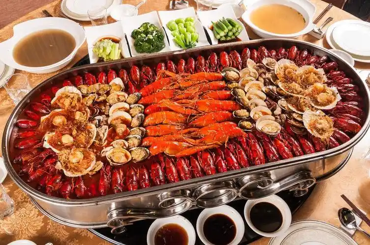 7桌无比丰盛的大餐,让你免费去一家蹭饭,网友都选择了第7桌!