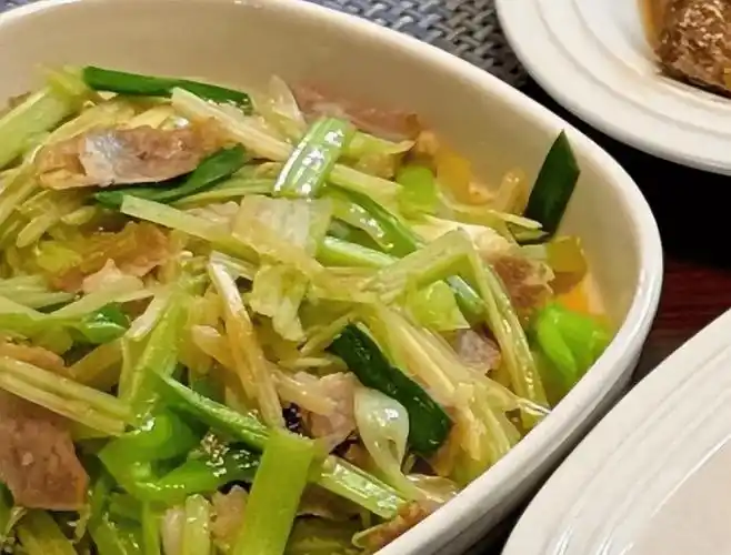 丈母娘去上海给外孙过生日吐槽亲家晚餐结果发现小丑是自己