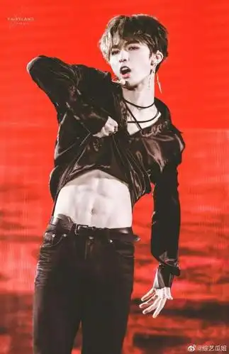 李现的腹肌在艺人圈里排第几?有对比的哦