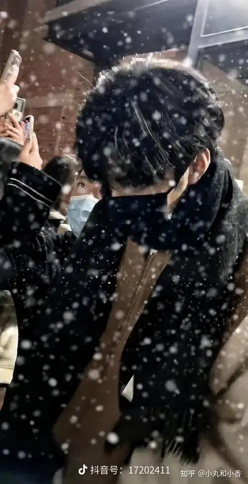 刘耀文有哪些惊艳到你的照片