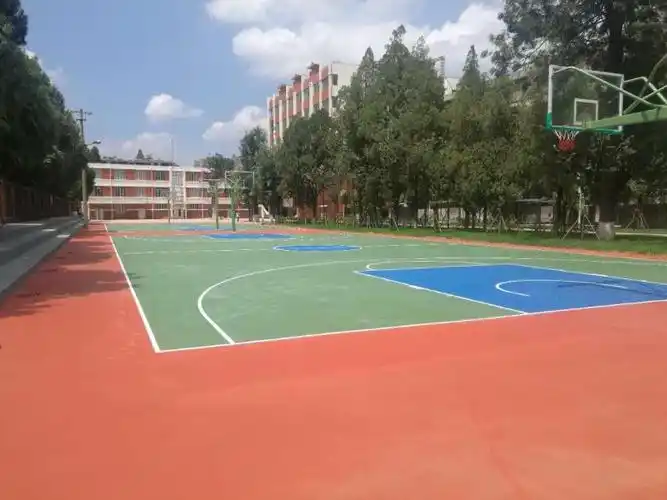 p>昆明理工大学附属中学(简称"昆理工附中")是 a target="_blank"