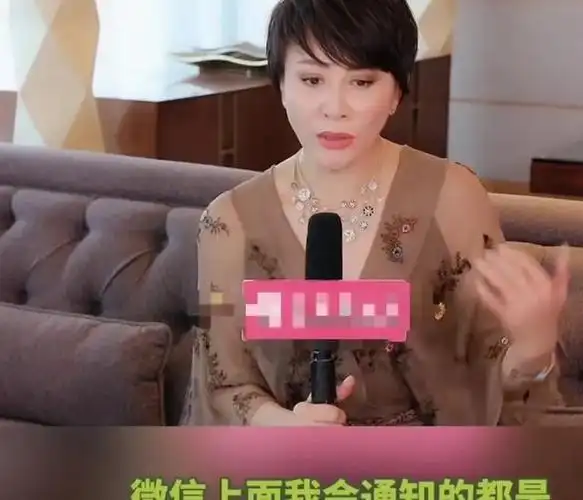 刘嘉玲回应删angelababy的微信给对方留了情面却也是尴尬