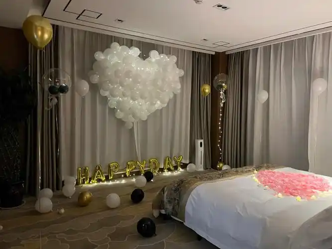 女生生日酒店布置