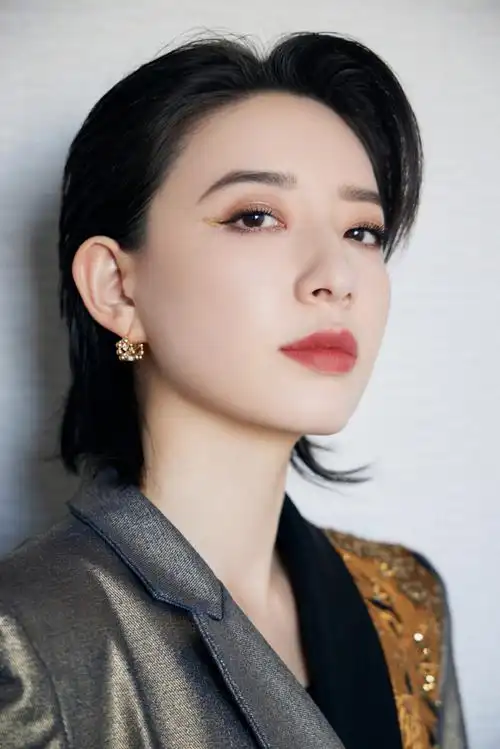 李斯丹妮日常彩蛋掉落##2023网络视听年度盛典