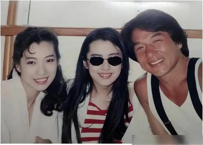 成龙简介成龙真实身份曝光