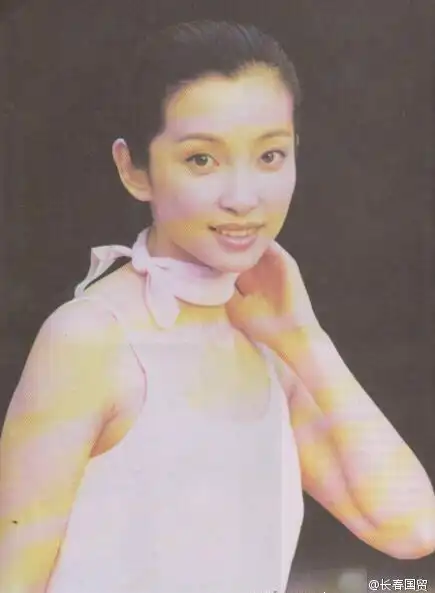 一张让李冰冰感慨万千的旧照,她出道前竟然干过这个