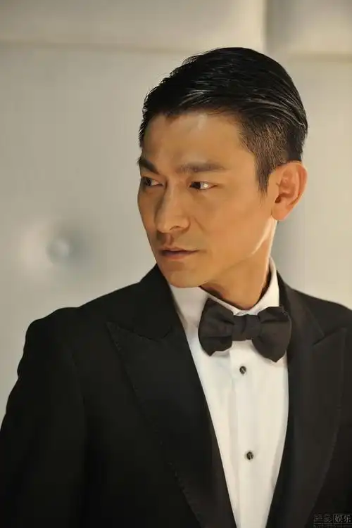 刘德华新歌 珍爱舞台 mv曝光 重现历年来演唱会经典舞步