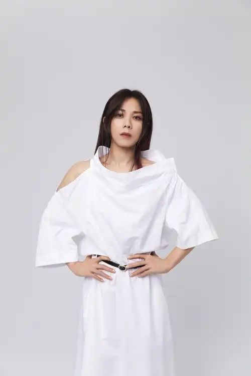 唱作天后tanya蔡健雅荣登纽约时代广场巨幕用音乐为全球女性发声