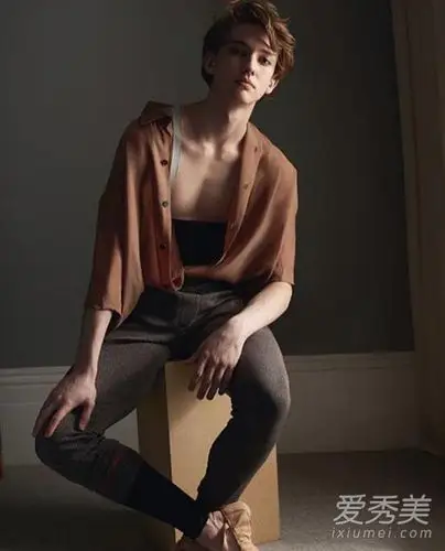 旅途的花样与金晨共舞的男孩是谁julianmackay个人资料