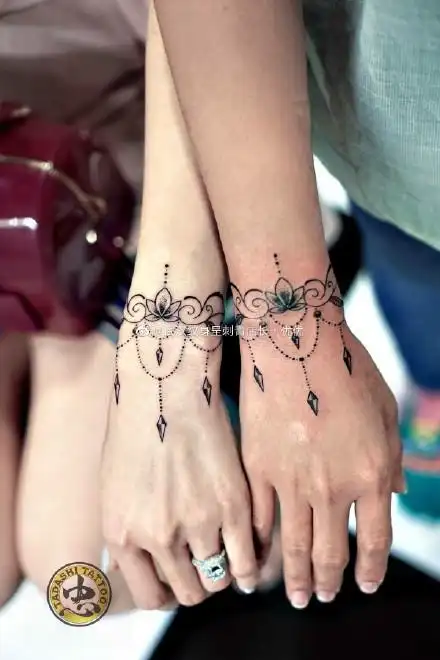 情侣小臂纹身适合情侣的13款小臂纹身图案1113