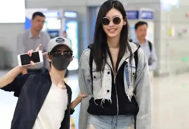 最萌身高差178奚梦瑶同框155郭敬明成大佬郭敬明变成小迷弟