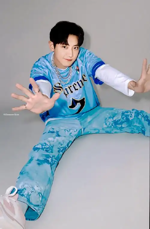 朴灿烈超话06#朴灿烈心动时刻#被帅气霸凌了0504990699