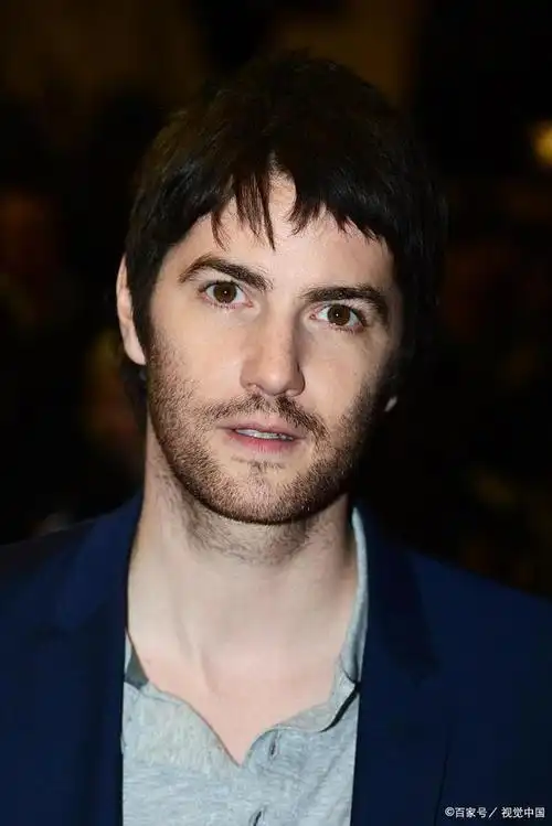 尤恩扮演者:吉姆·斯特吉斯