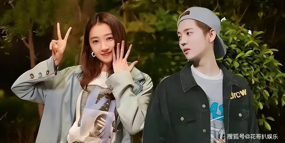 关晓彤晒新发型,一头短发清爽简约,被质疑换发型是为了从头开始_鹿晗