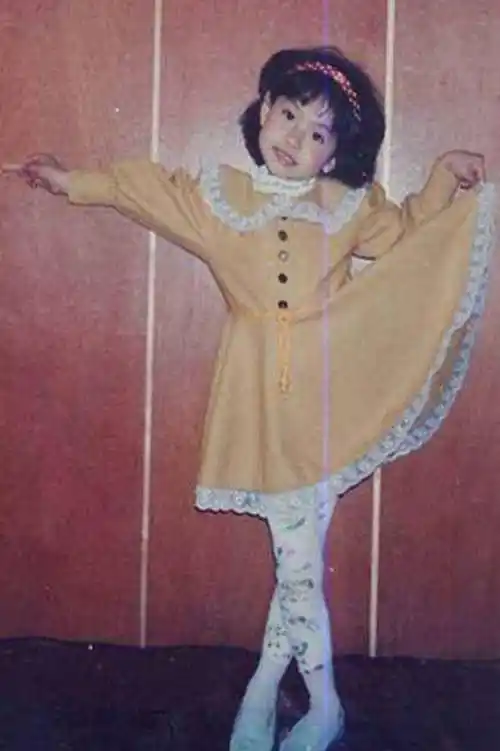 甘做杜海涛10年"舔狗",和吴昕势如水火的沈梦辰,终于扬眉吐气_经历