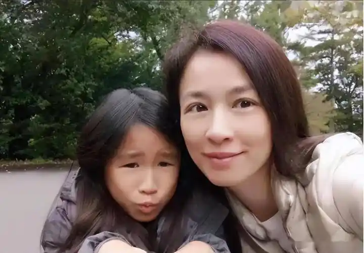 将这5个星二代放在一起,颜值差距一目了然_女儿_父母_孙俪