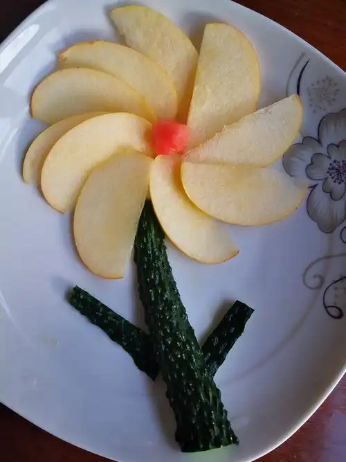 创意果蔬拼盘,让孩子爱上"维生素"