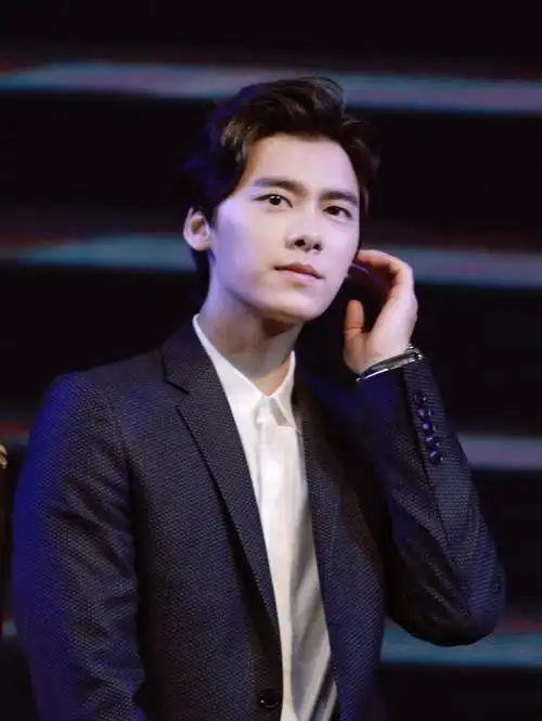 李易峰嫖娼后已消失八个月刘璇老公首次透露他近况评论区沦陷