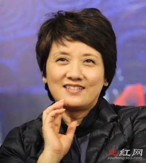 "1995年春天,已年近30的邓婕发现自己怀孕了,她兴奋地告诉张国立