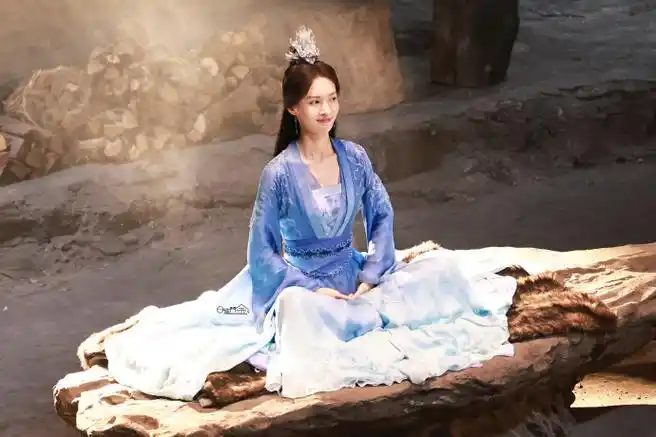 看得出这是古装金晨嘛@金晨