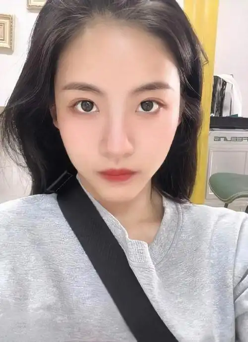 网曝snh48成员孙芮吃火锅时遭陌生男子恶意骚扰