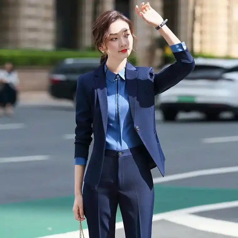 蓝色西装套装,职场必备!气质优雅,显瘦显白,适合各种场合,商 - 抖音
