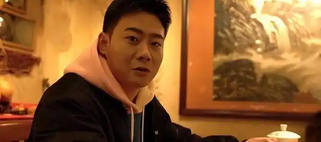 德云社栾云平与师弟跳舞引网友热议岳云鹏的意见他是听进去了