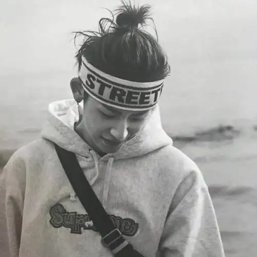 小鬼王琳凯微信头像