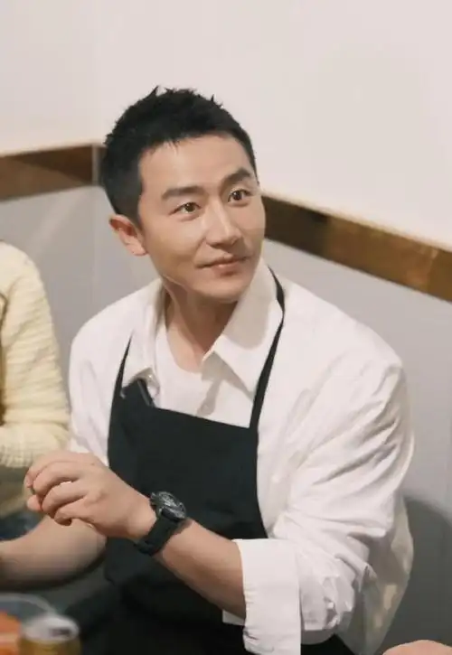 黄轩年轻时也太帅了吧,看到他的笑容,理解男生看甜妹的感觉了