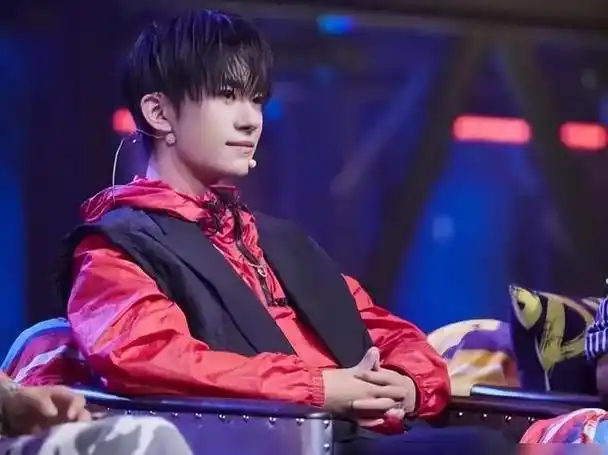 单飞7年,再看易烊千玺,王俊凯和王源的各自状况,差别一目了然