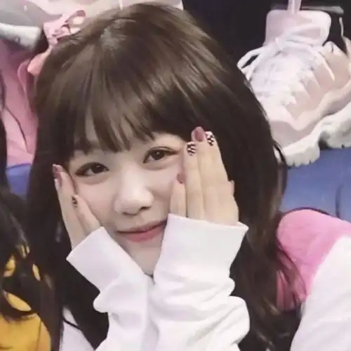 一些小彩虹甜妹头像,收藏了~#徐梦洁运动女大##徐梦洁白t校偶感