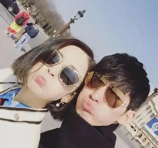 并开始祝福他们的时候,却听到了张翰娜扎分手的消息