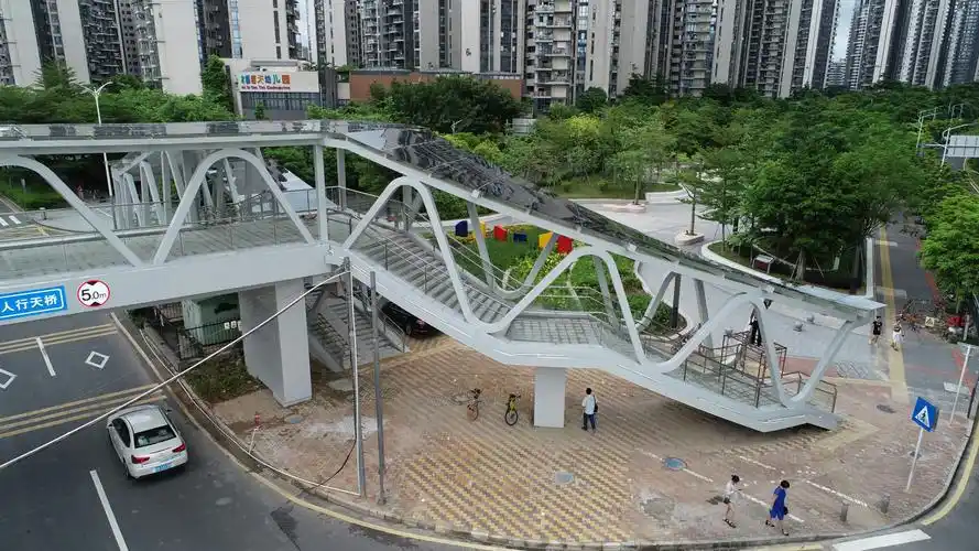 龙华区实验学校人行天桥工程竣工总结-深圳市交运工程集团有限公司