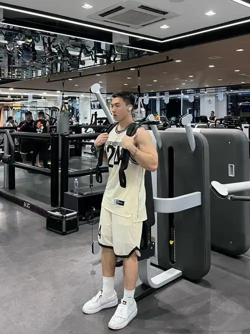99:msgd99:权志龙3.0#健身日常  #健身穿搭