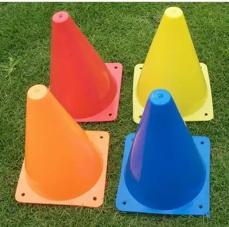 体育用的三角筒是什么东西··· 求解?最好发个图片和解说_百度知道