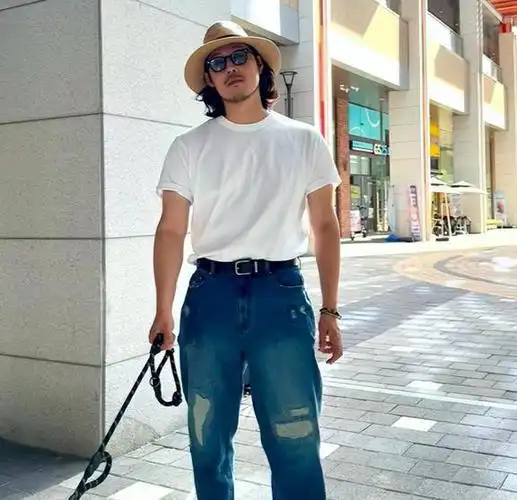 这3种"牛仔裤"要少穿,油腻显老,还拉低气质|衬衫|紧身|上衣|高腰|男士