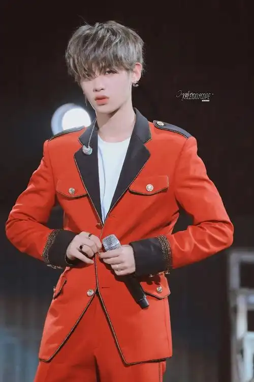 黄明昊 justin - 堆糖,美图壁纸兴趣社区