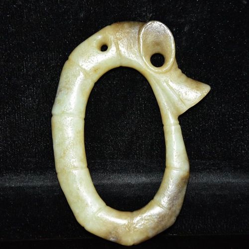 和田玉高古玉带糖红山文化玉猪龙材质和田玉玉质细腻雕工精细