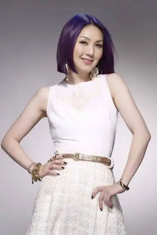 中国香港女歌手演员杨千嬅经纪公司_专辑_电影_同年