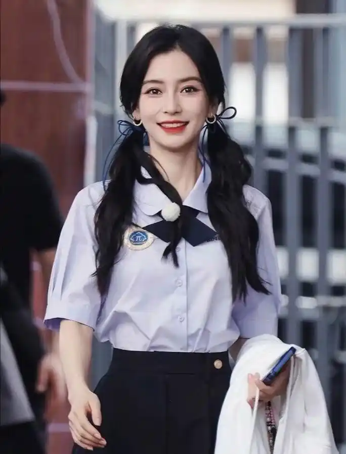 angelababy的七仙女造型令人惊叹,再次彰显她的时尚女王地位