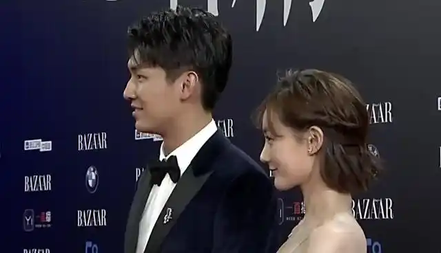 李一桐跟杨旭文共同亮相