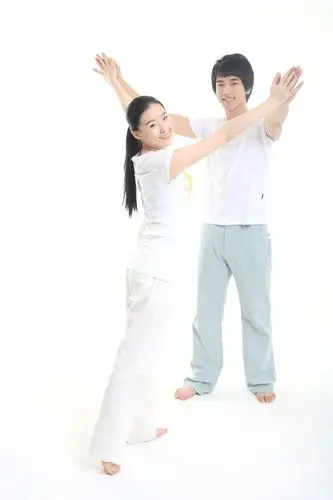 个击掌健身男女高清图片图片下载,男孩,女孩,青年,健身青年,动作,双手