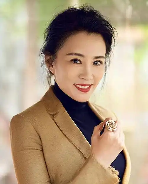 艺人马丽:国家一流演员,得宠32载,戏红与否都幸福满满_生活_玛丽_人生