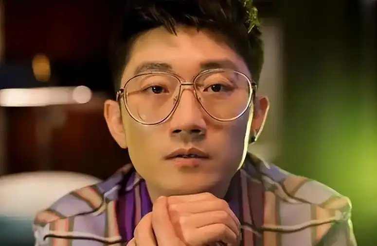 41岁金志文:妻子是金兰,感谢她陪我从无到有,余生当个好丈夫