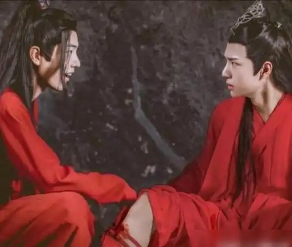 肖战王一博亲密合照,你觉得赏心悦目吗?