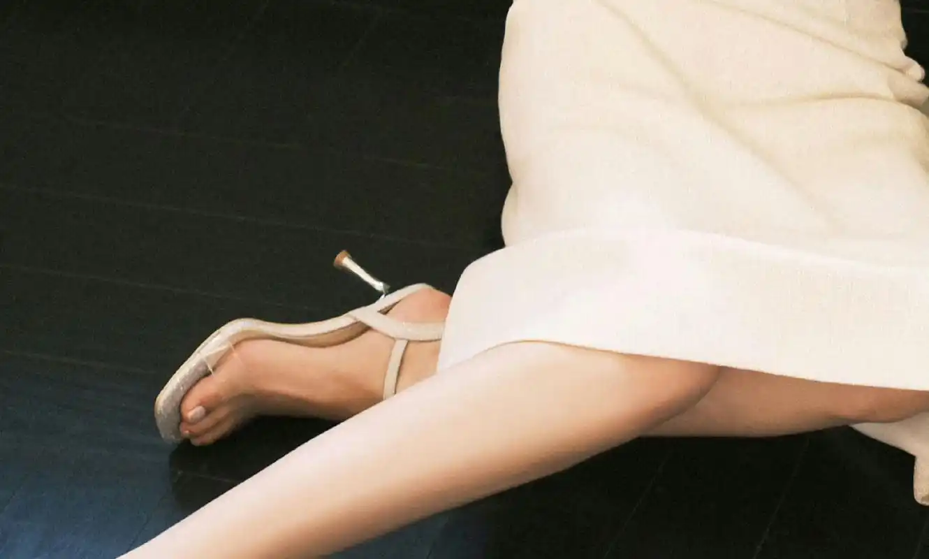 吴宣仪一字带高跟鞋[色][色] #吴宣仪