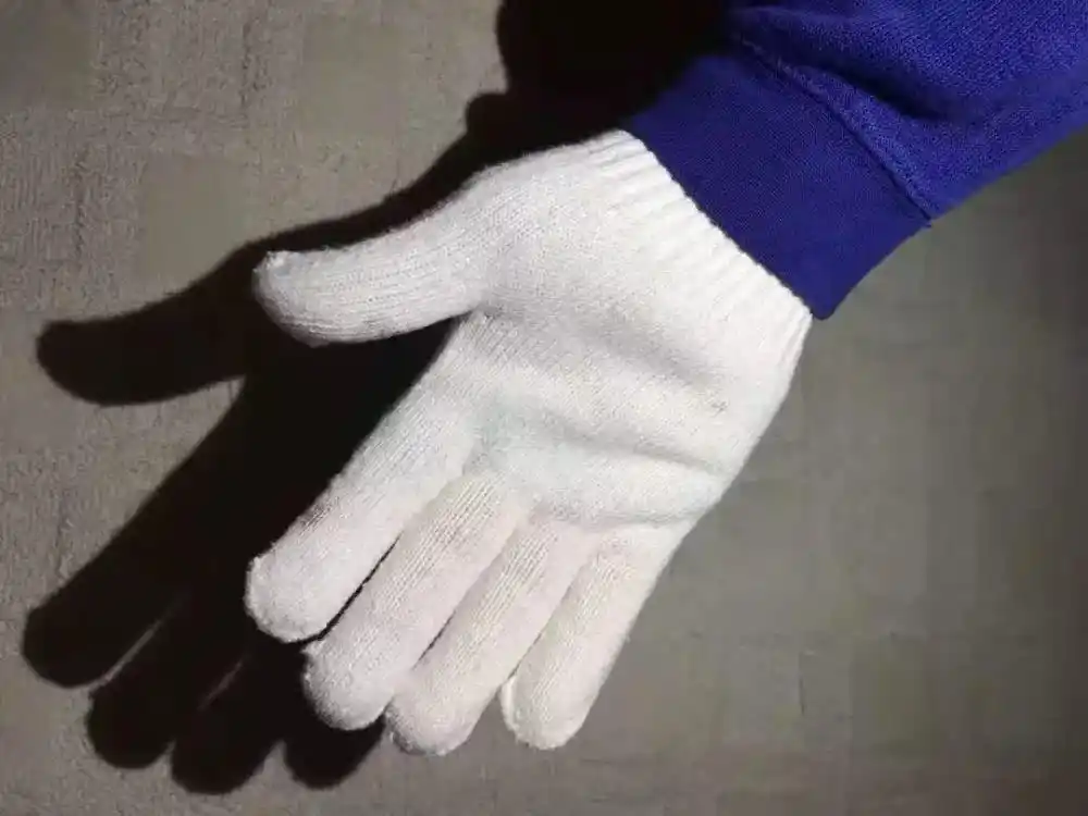 普通手套防不了病毒?院士:一块钱一双的棉线手套就很好