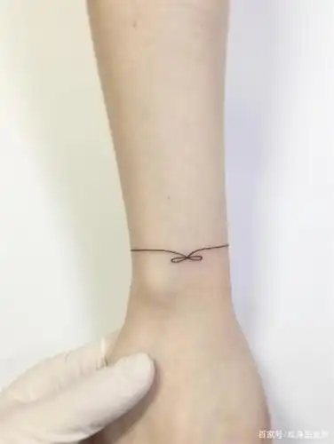 迷你纹身小纹身图案,耐看又高级,凭什么美得如此大气?