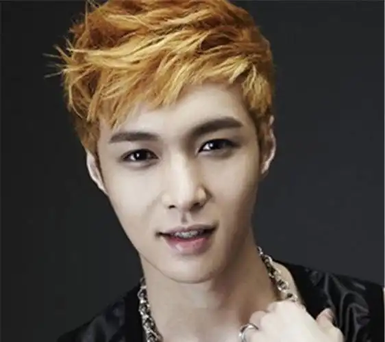 黄头发的5位男星!蔡徐坤100分,陈伟霆90分,最爱鹿晗!_网易订阅