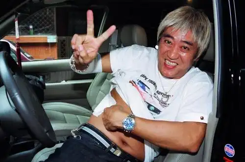 资料图片永远怀念特技人柯受良不畏伤病